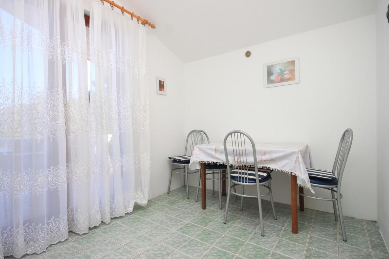 Apartments By The Sea Kali, Ugljan - 8202 מראה חיצוני תמונה