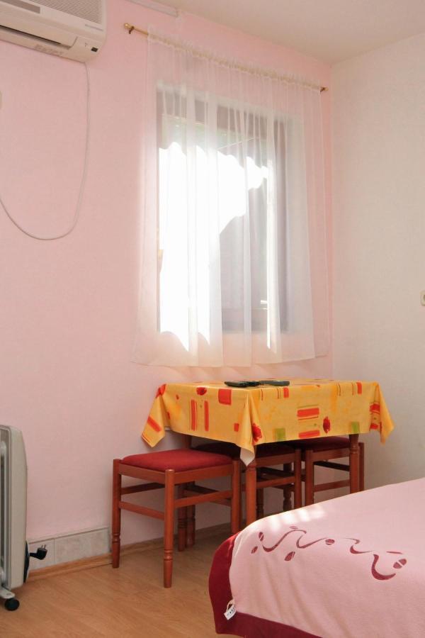 Apartments By The Sea Kali, Ugljan - 8202 מראה חיצוני תמונה